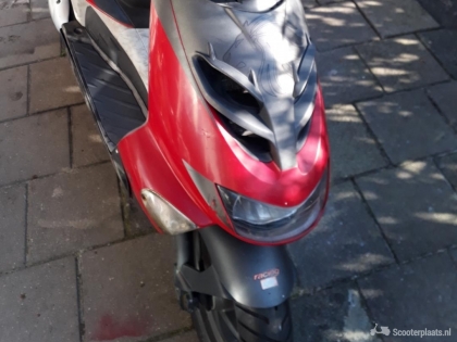 Aprilia SR 50 zwart